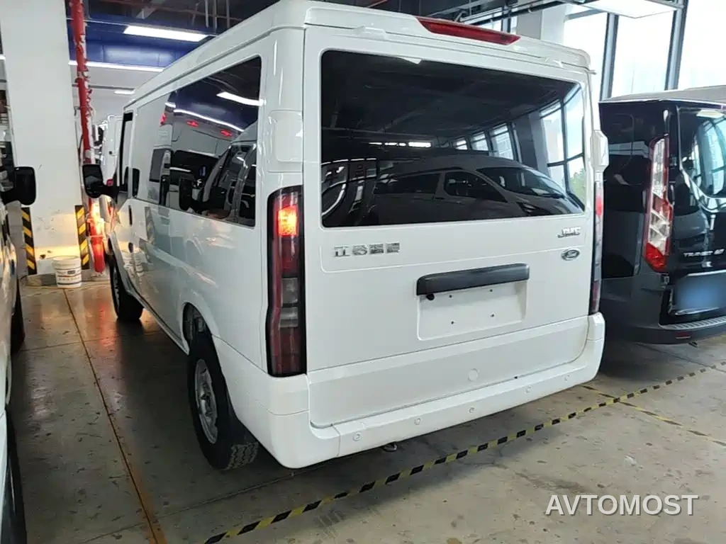 Jiangling JMC Fushun 2023 2.0T Manual Short Wheelbase Low Roof Commercial MPV 6 Seats with Lift-up Tailgate — фото 3
