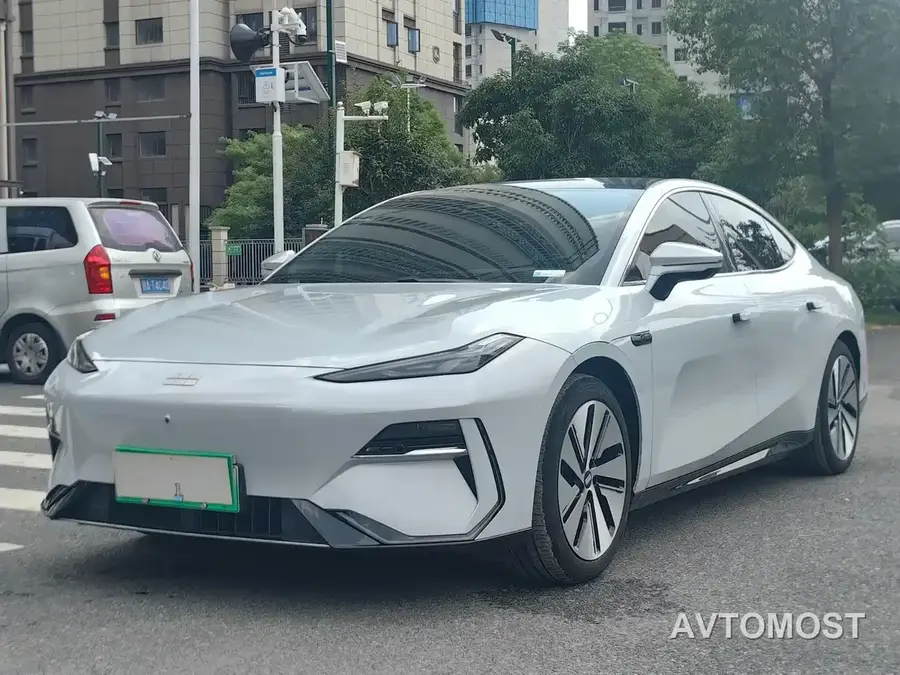 Geely Galaxy E8 2024 550km RWD MAX