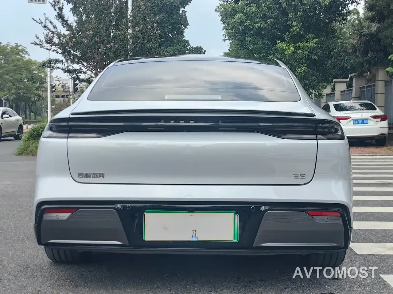 Geely Galaxy E8 2024 550km RWD MAX — фото 12