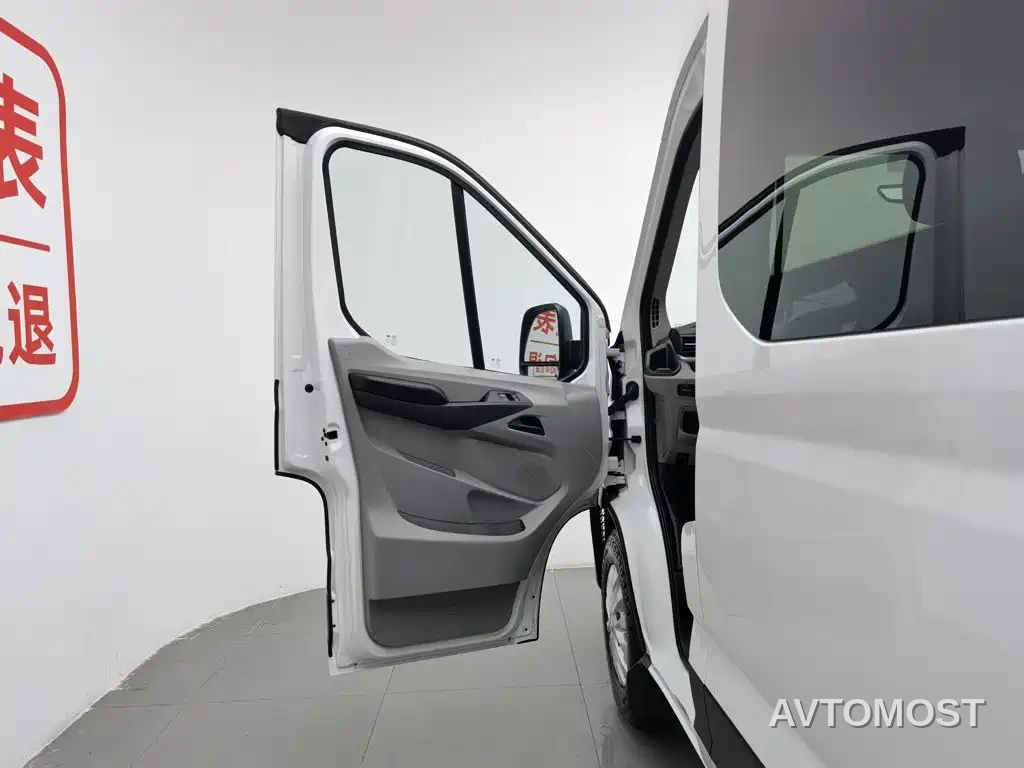 SAIC Maxus Xintu V90 2020 2.0T Manual YunJie Edition FWD Single Rear Tire Short Wheelbase Medium Roof 6-seater — фото 7