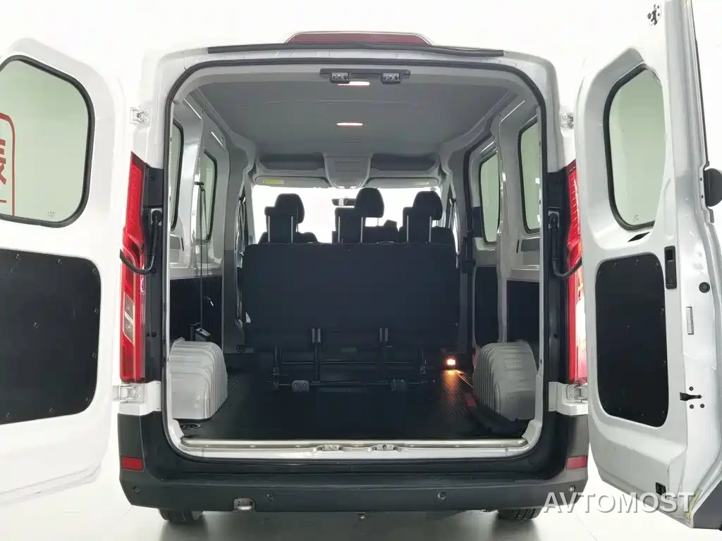 SAIC Maxus Xintu V90 2020 2.0T Manual YunJie Edition FWD Single Rear Tire Short Wheelbase Medium Roof 6-seater — фото 15