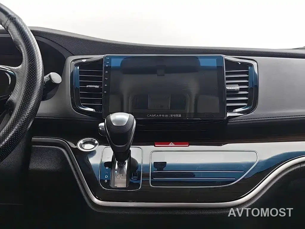 Honda Odyssey 2021 2.0L Sharp Comfort Edition — фото 10