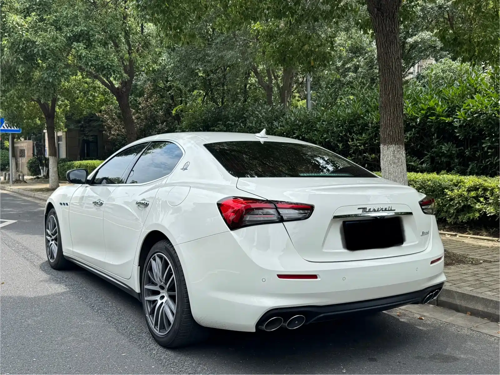 Maserati Ghibli 2021 2.0T Edge Edition — фото 4