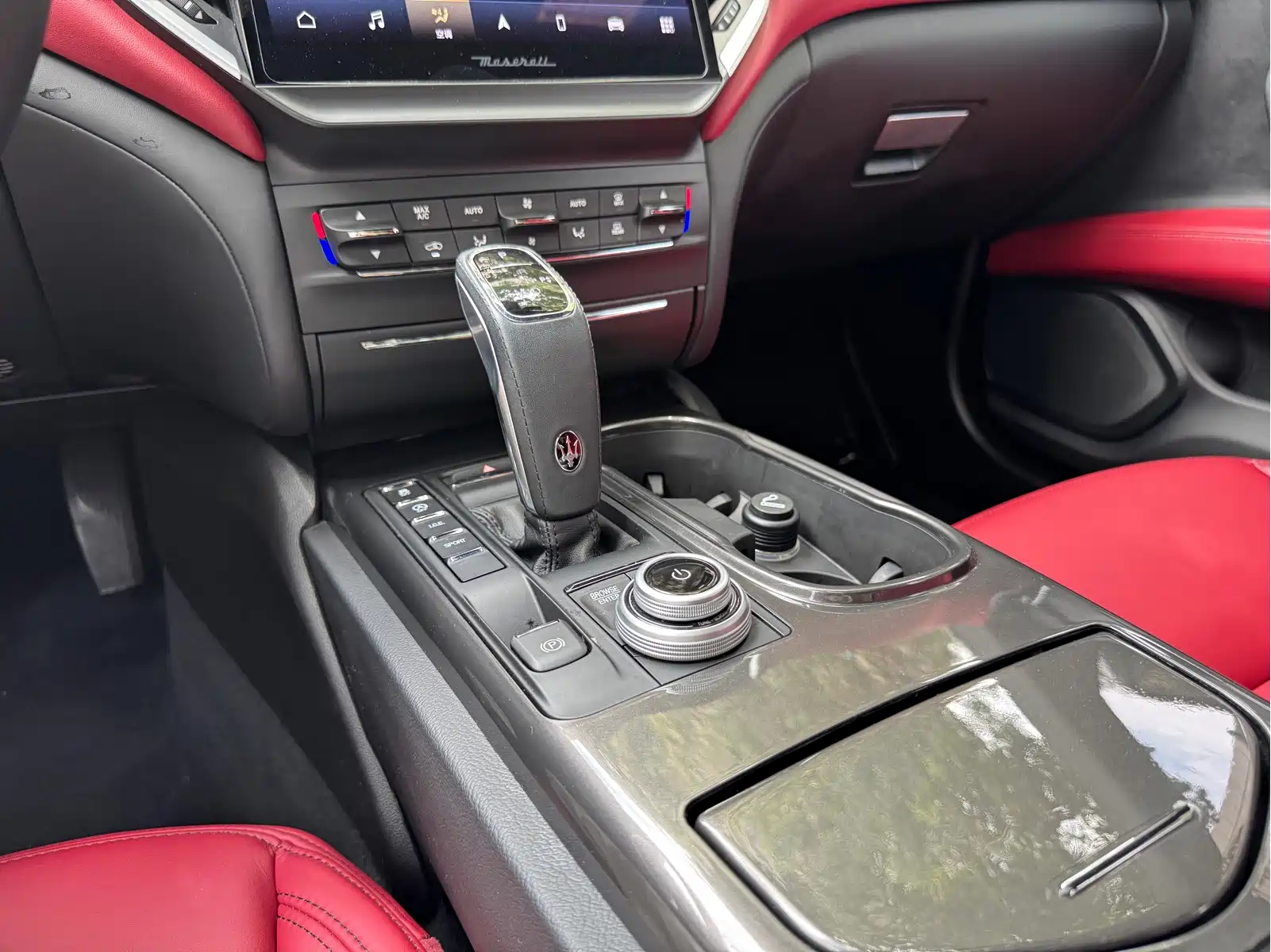 Maserati Ghibli 2021 2.0T Edge Edition — фото 12