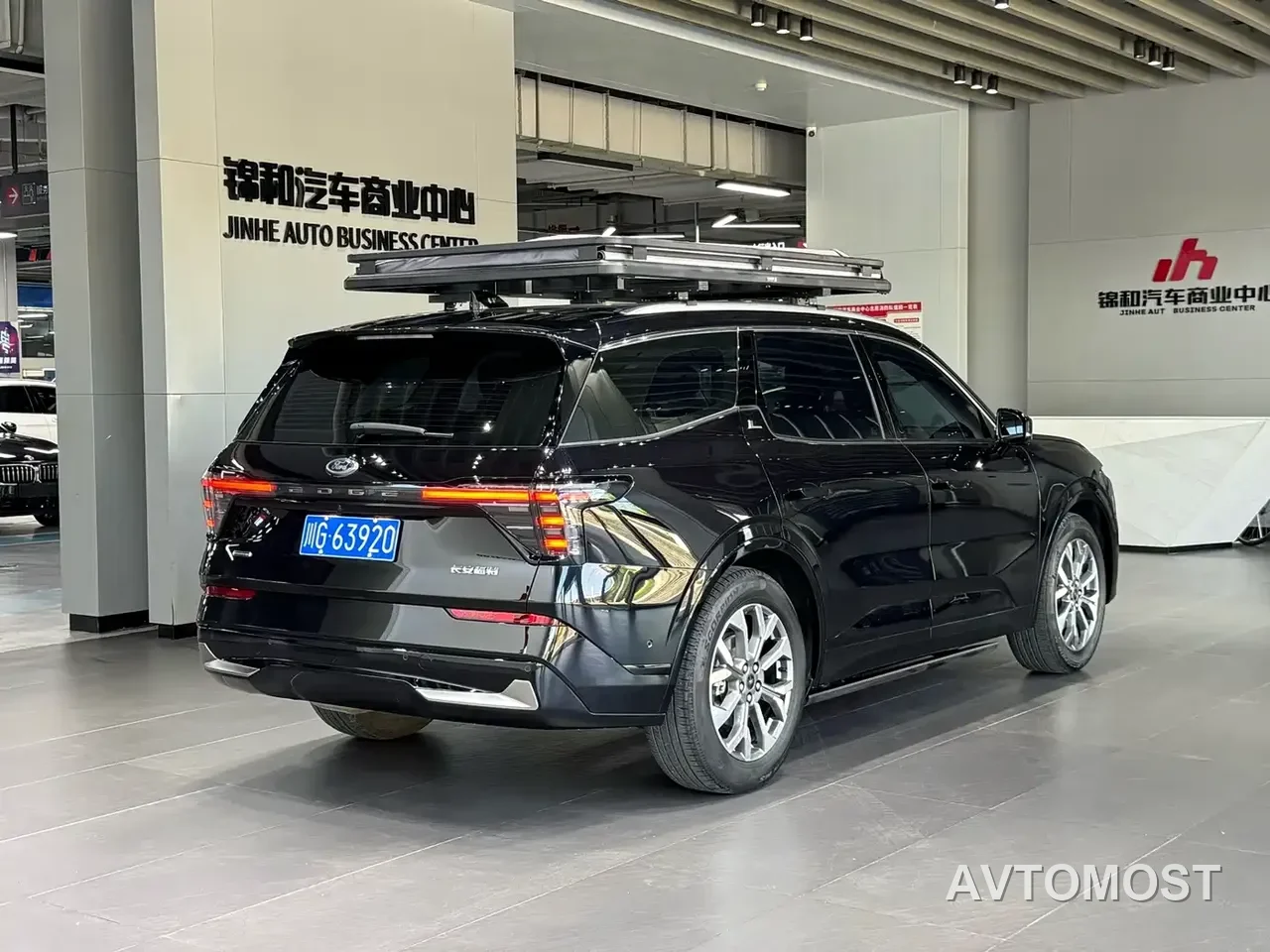 Ford Edge 2023 Edge L 2.0T EcoBoost E Hybrid AWD 7-Seater Premium — фото 2