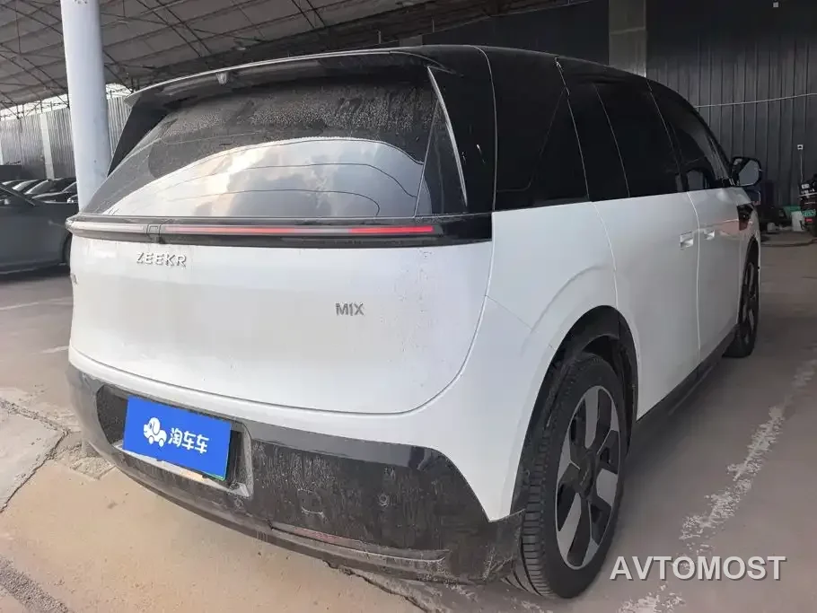 Zeekr MIX 2025 Long Range Intelligent Driving Edition — фото 3