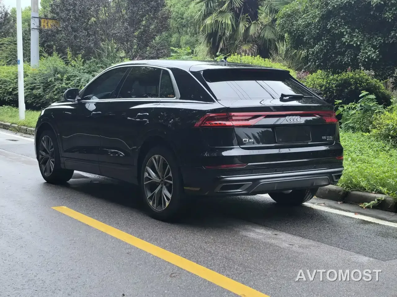 Audi Q8 2021 Model 55 TFSI Luxury Dynamic — фото 5