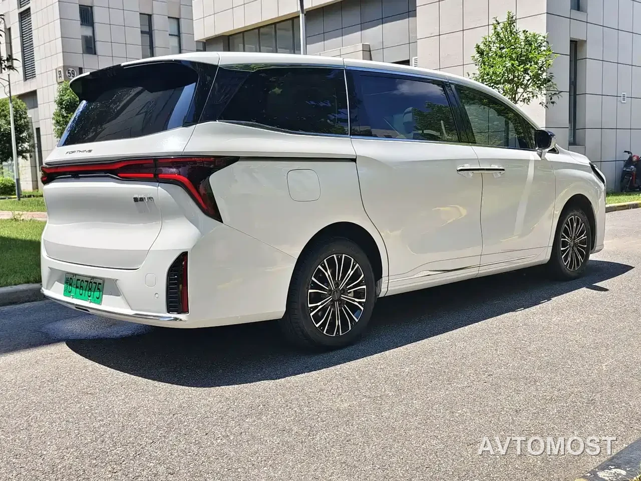 Dongfeng Fengxing Starlight V9 2024 1.5TD 200km Cloud Ladder Series Premium — фото 15