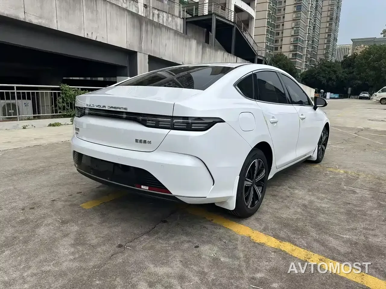 BYD Destroyer 05 2022 DM-i 55KM Premium — фото 7