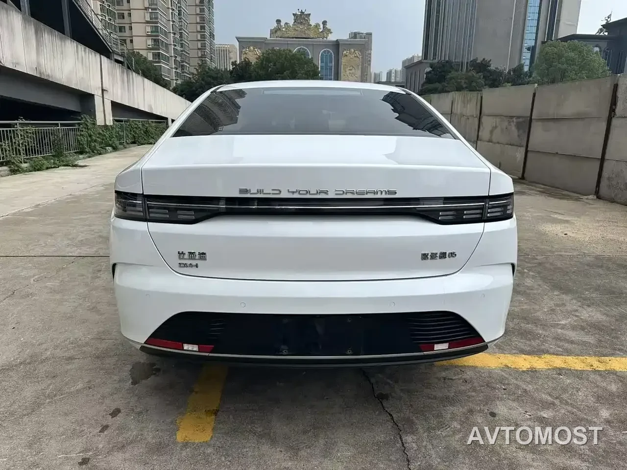 BYD Destroyer 05 2022 DM-i 55KM Premium — фото 8