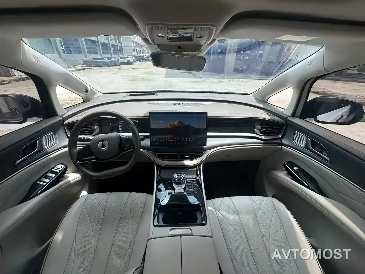 Denza D9 2022 DM-i 970 AWD Flagship — фото 1