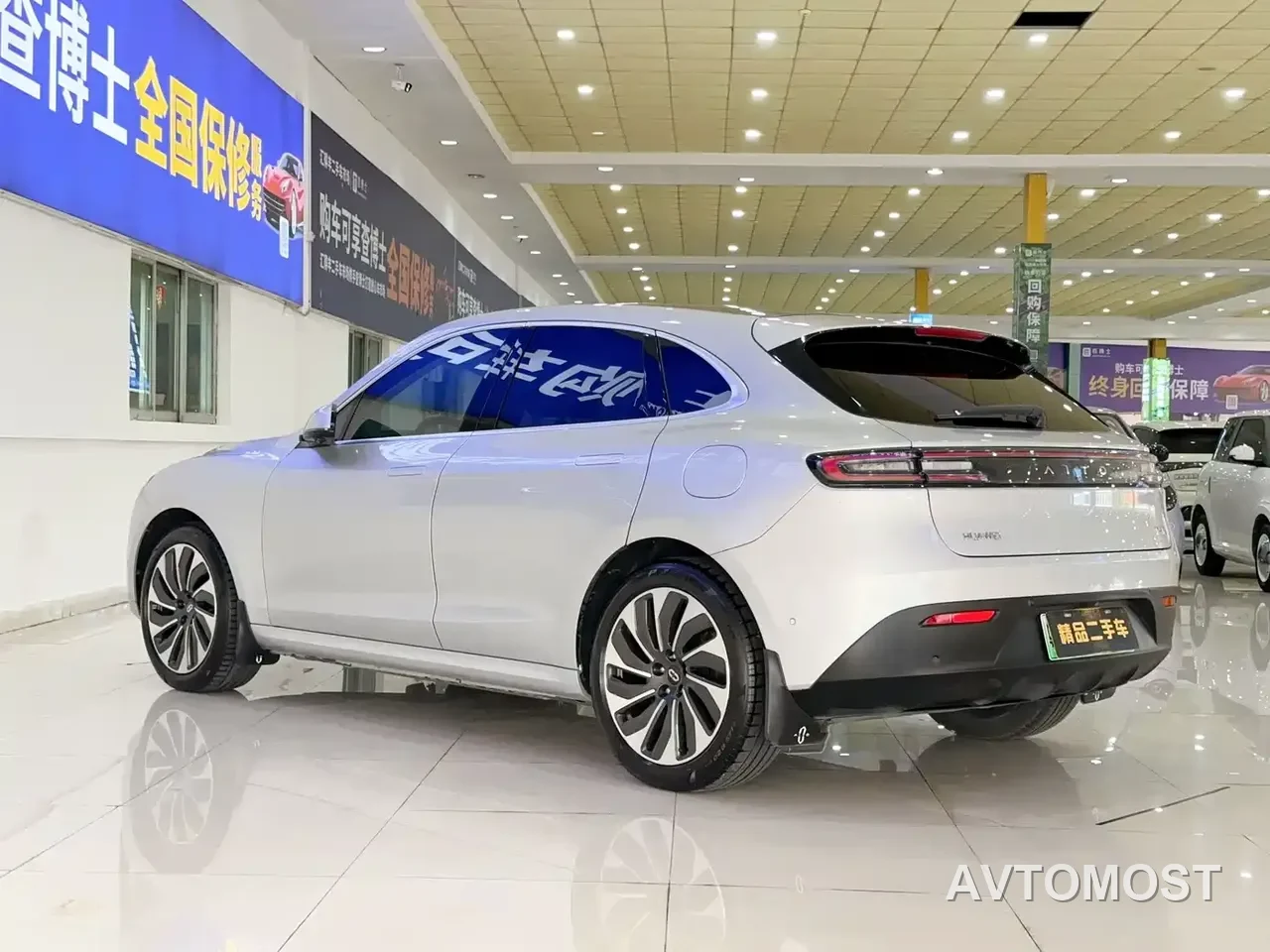 AITO M5 2022 Extended Range AWD Ultimate Edition — фото 12