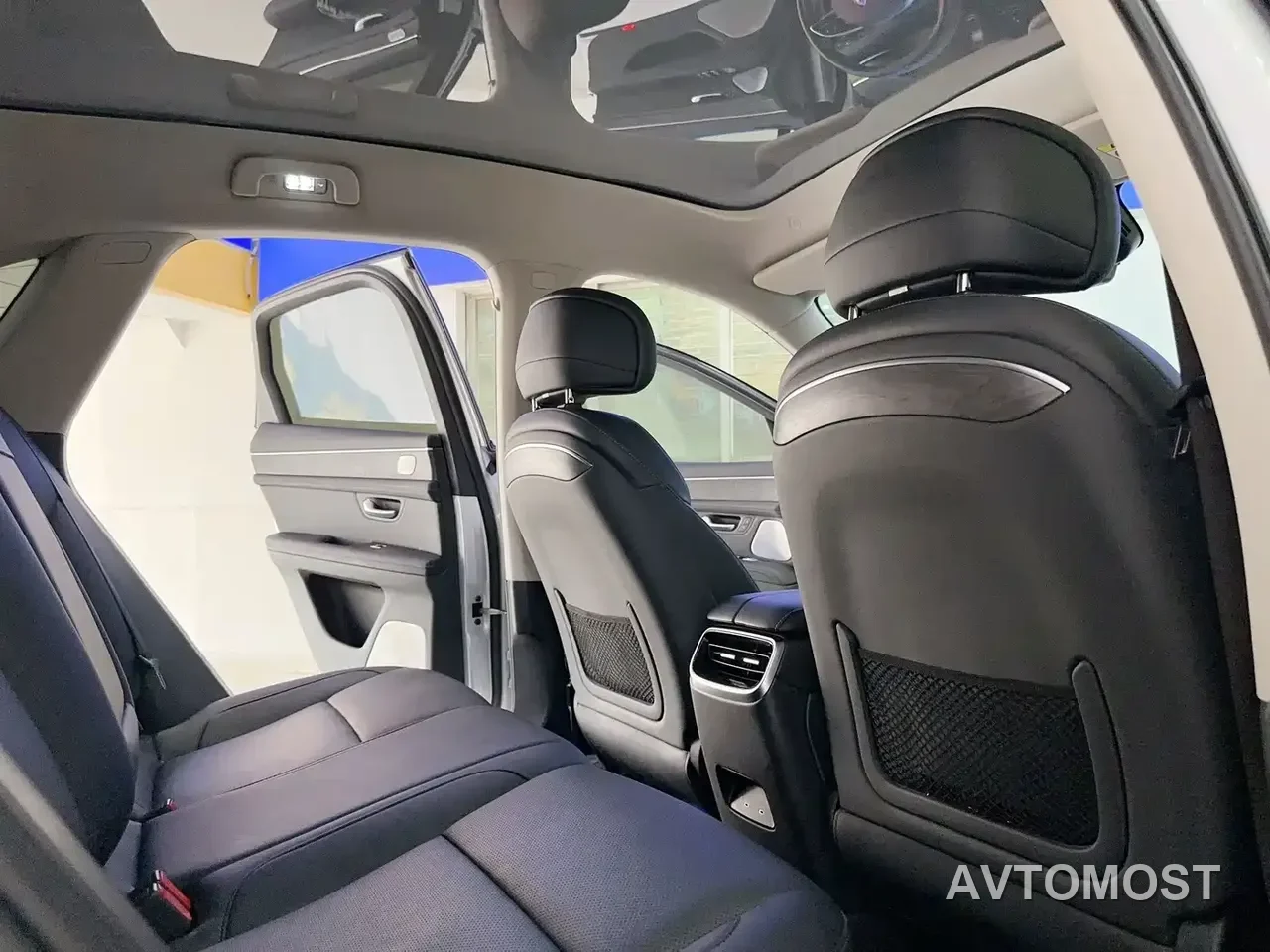 AITO M5 2022 Extended Range AWD Ultimate Edition — фото 6