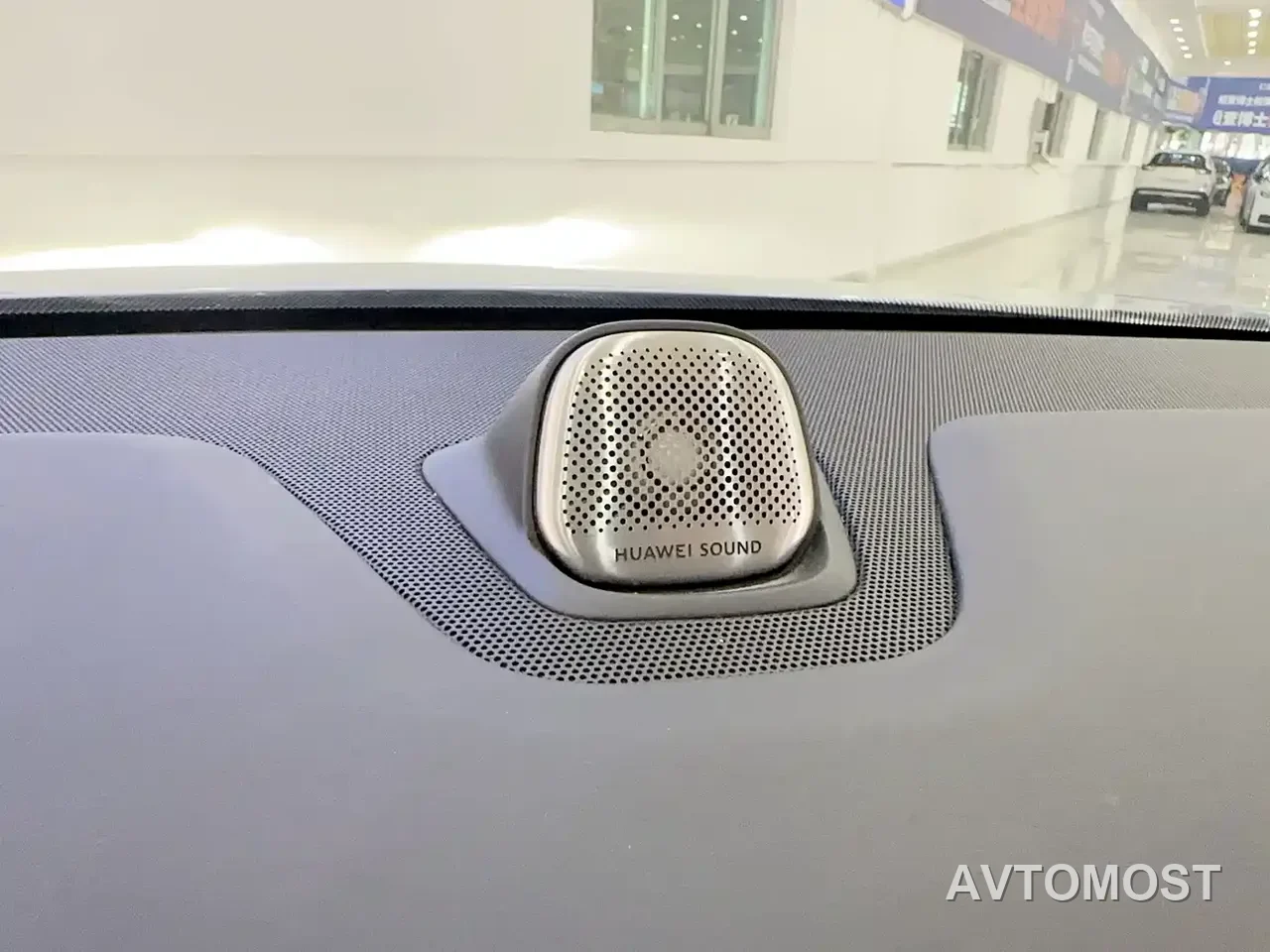 AITO M5 2022 Extended Range AWD Ultimate Edition — фото 1