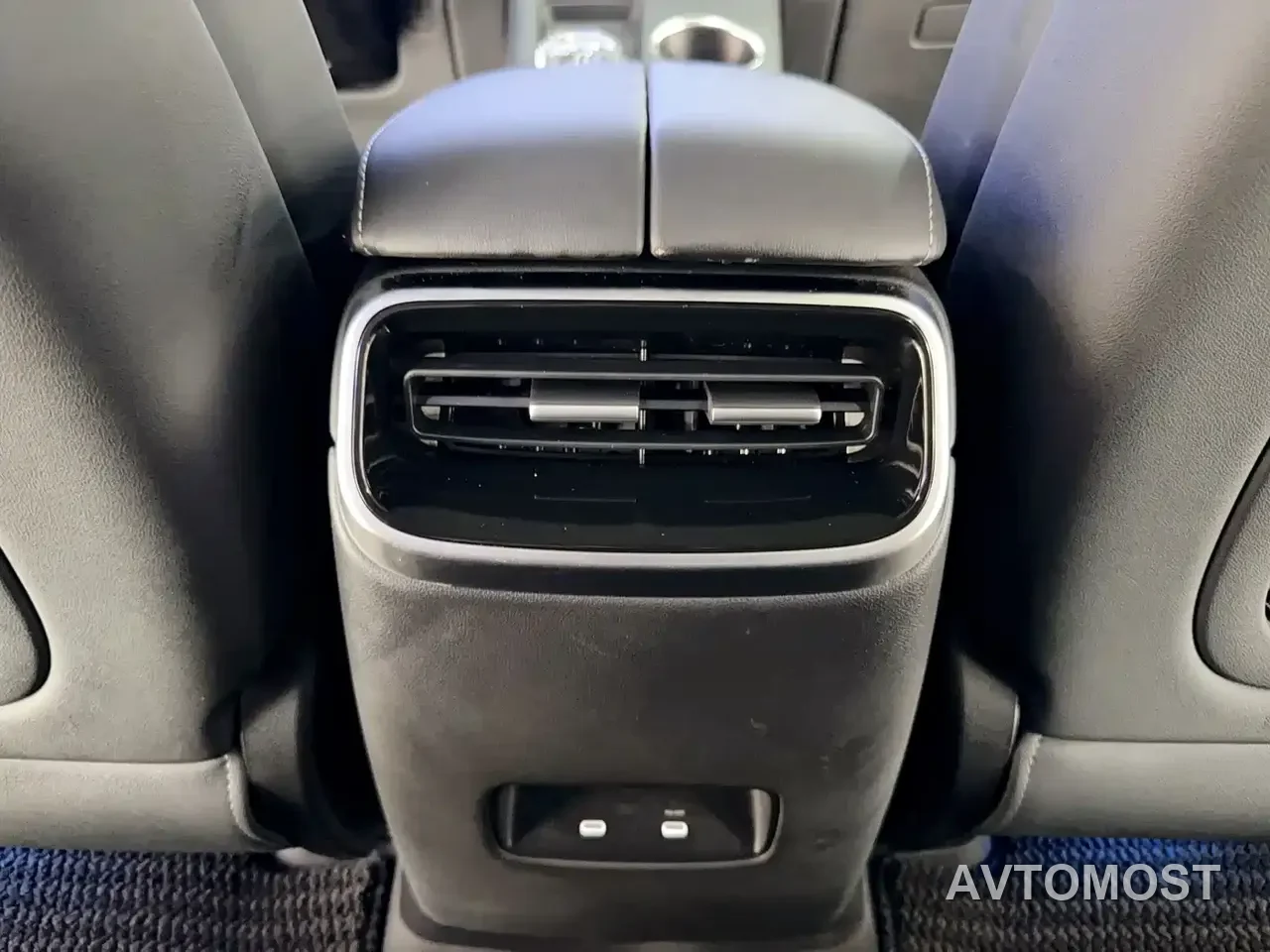 AITO M5 2022 Extended Range AWD Ultimate Edition — фото 15