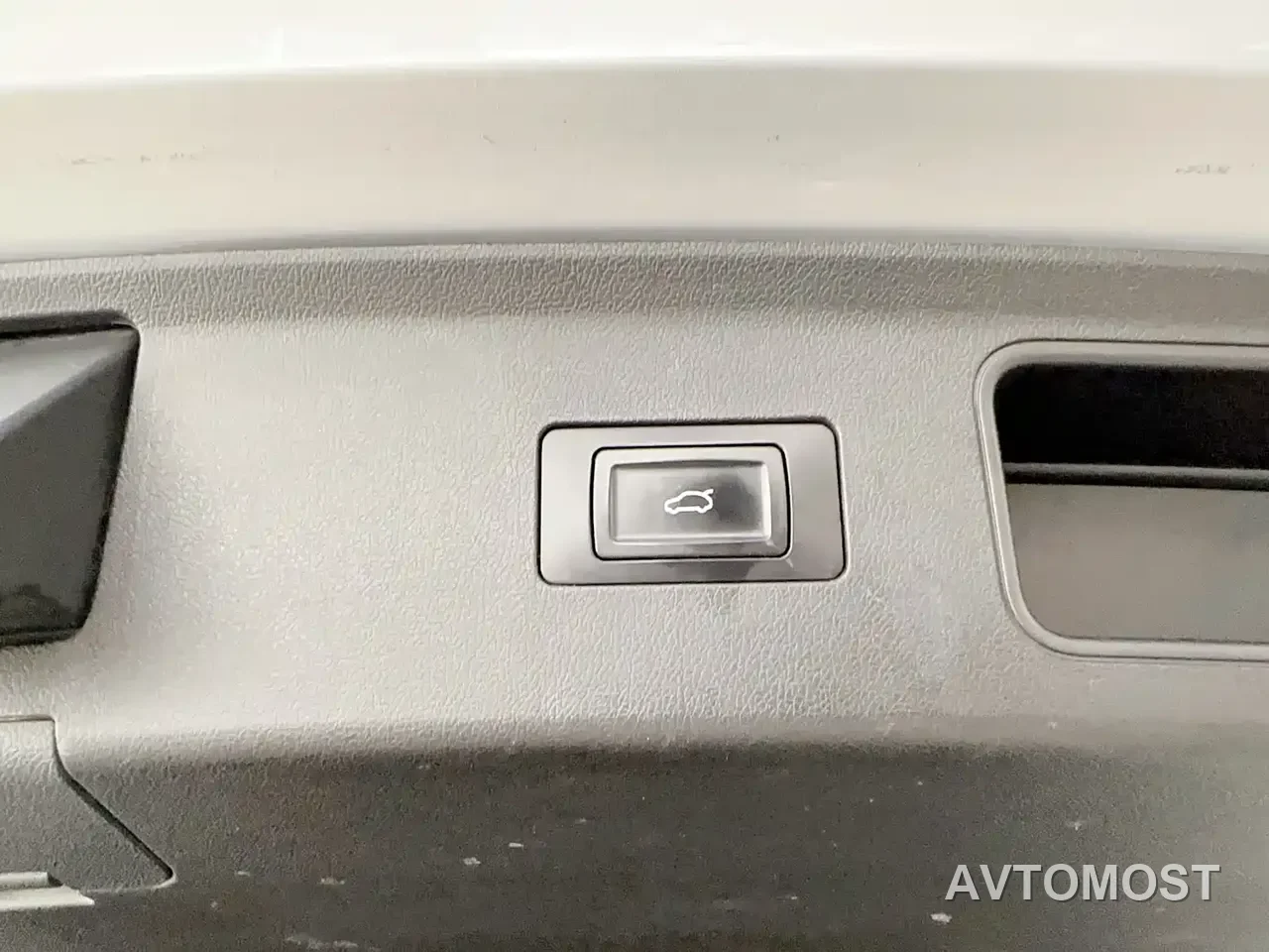 AITO M5 2022 Extended Range AWD Ultimate Edition — фото 3