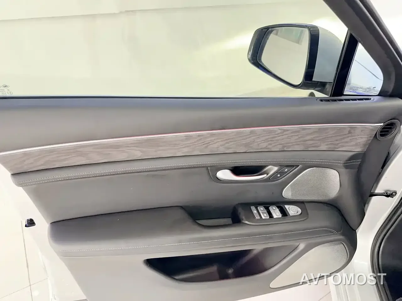 AITO M5 2022 Extended Range AWD Ultimate Edition — фото 23