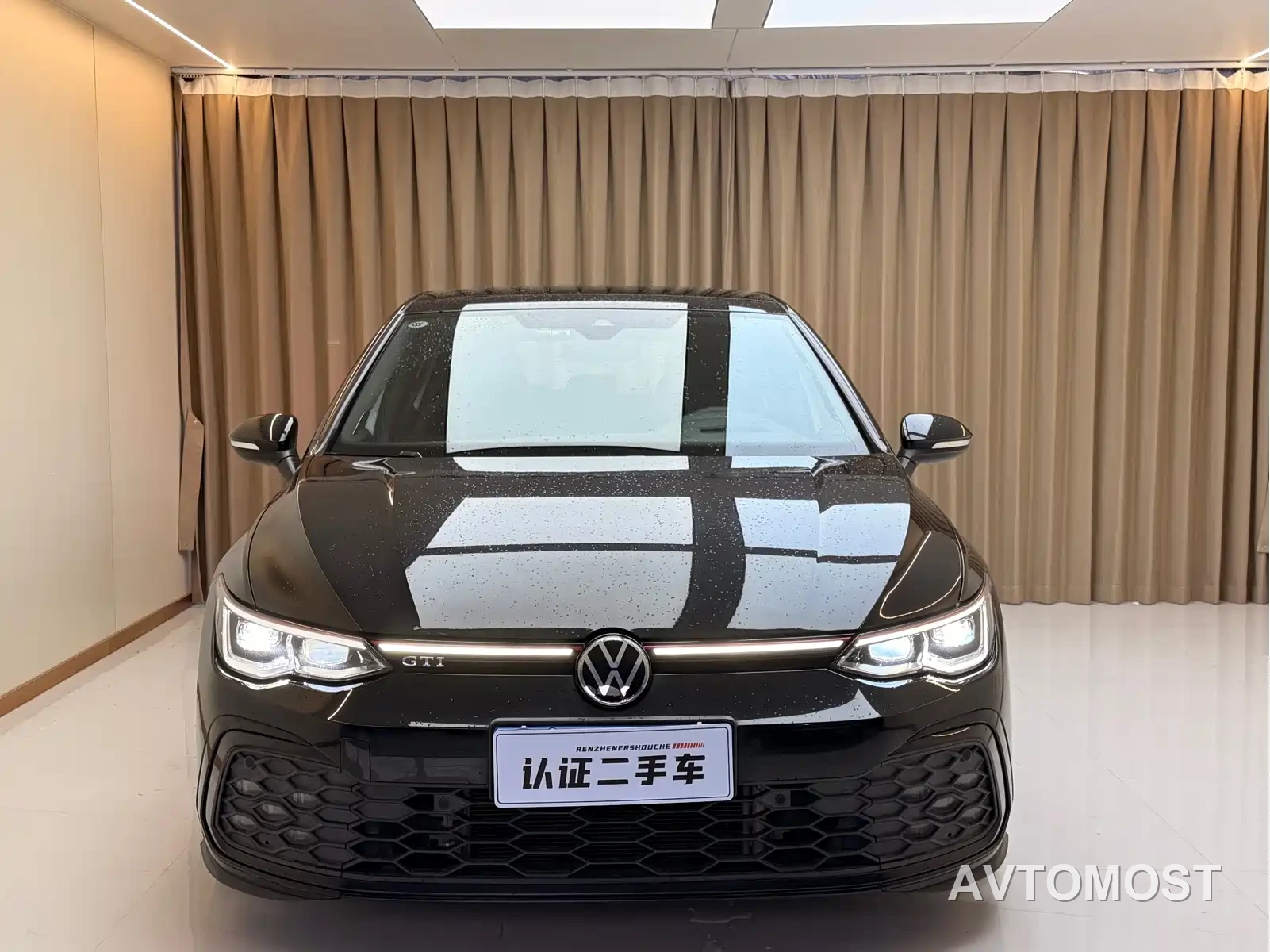 Volkswagen Golf GTI 2021 380TSI DSG GTI — фото 2