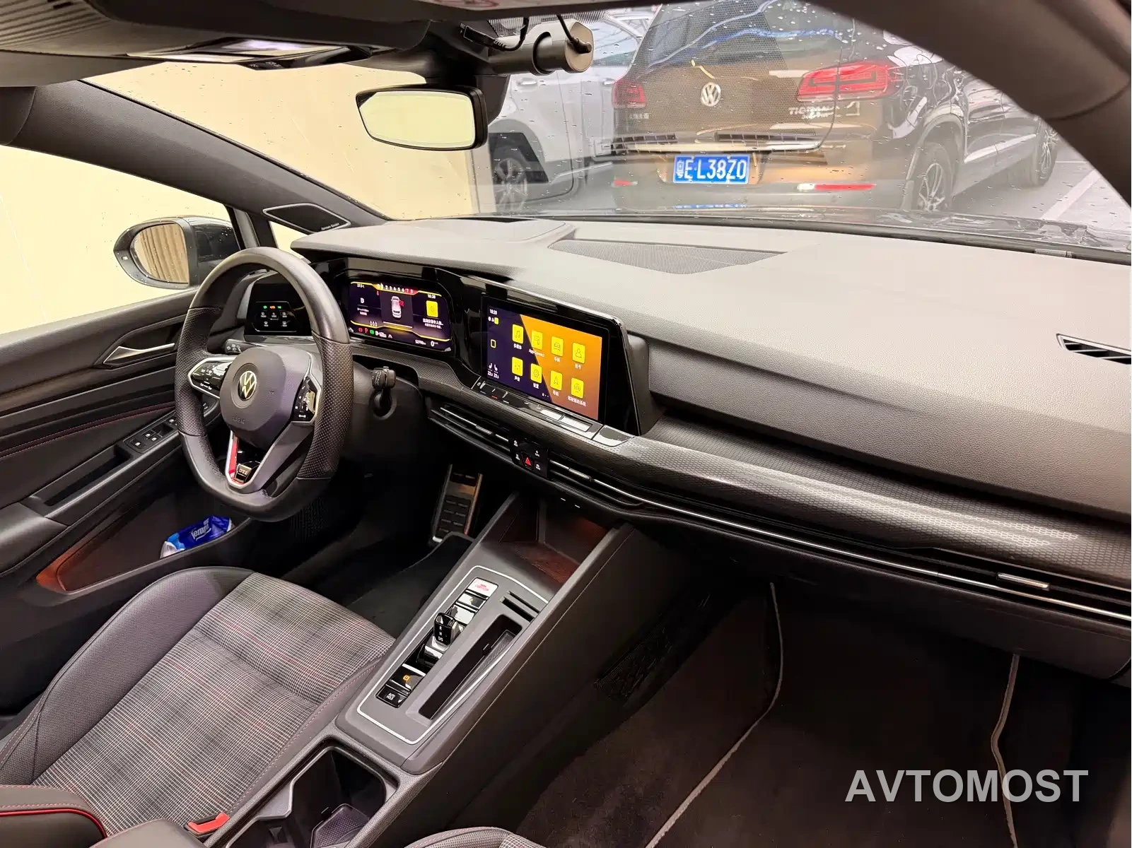 Volkswagen Golf GTI 2021 380TSI DSG GTI — фото 9