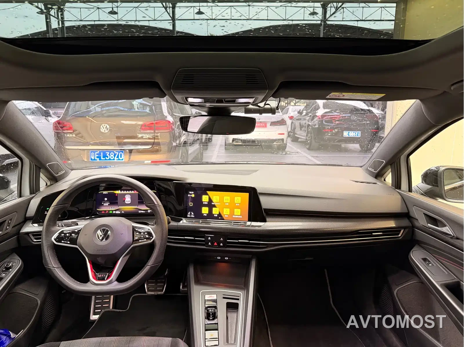 Volkswagen Golf GTI 2021 380TSI DSG GTI — фото 12