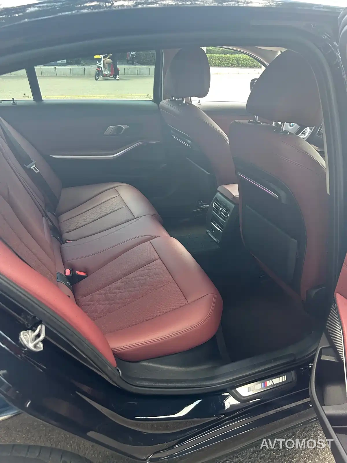 BMW 3 Series 2022 325Li M Sport Package — фото 9