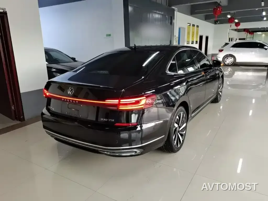 Volkswagen Passat 2022 330TSI Elite Edition — фото 5