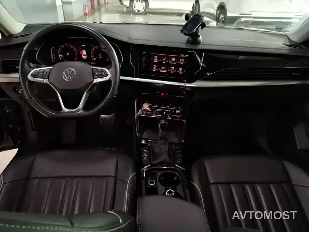 Volkswagen Passat 2022 330TSI Elite Edition — фото 8