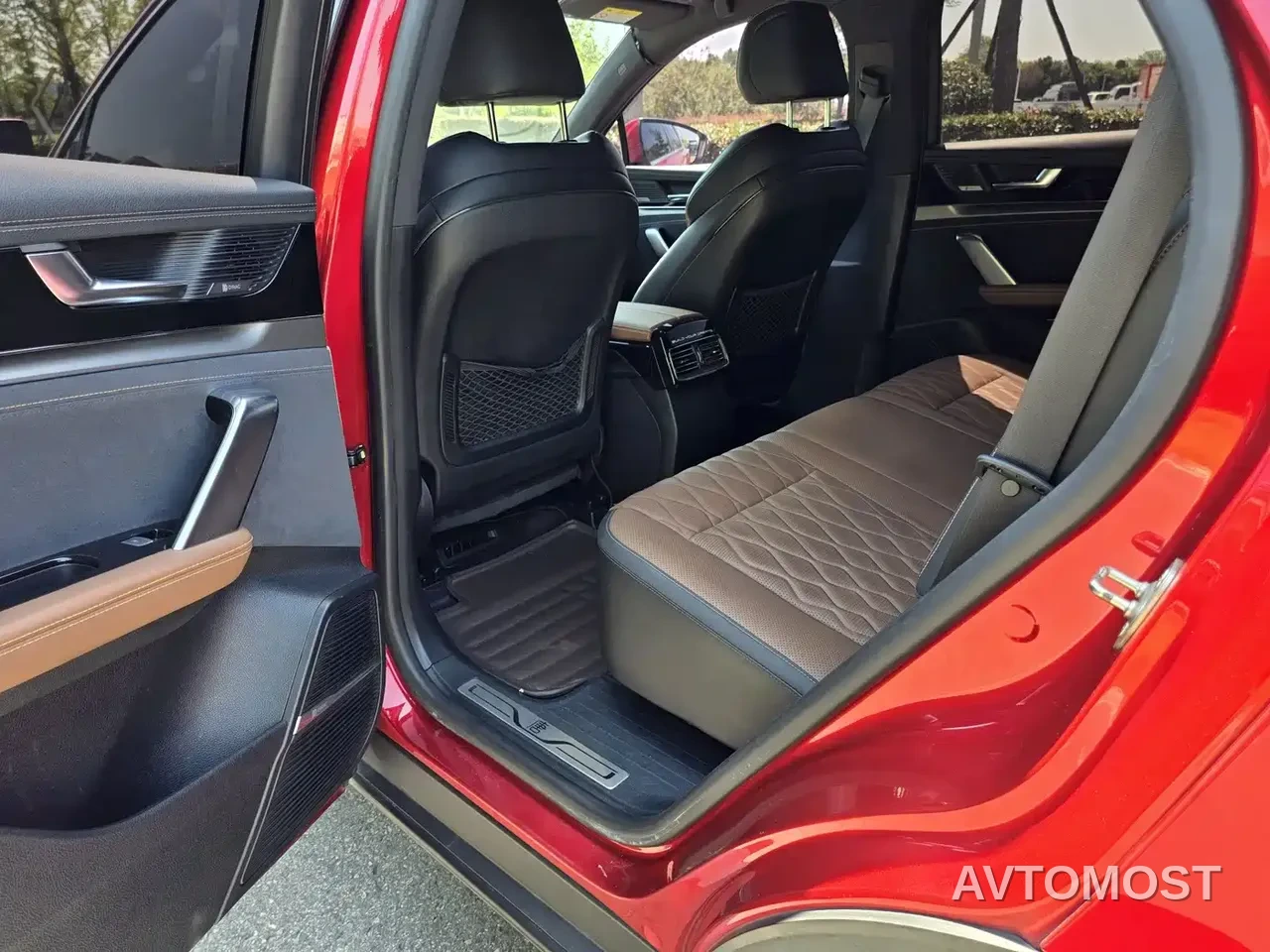 BYD Tang New Energy 2021 DM-i 112KM Premium — фото 10