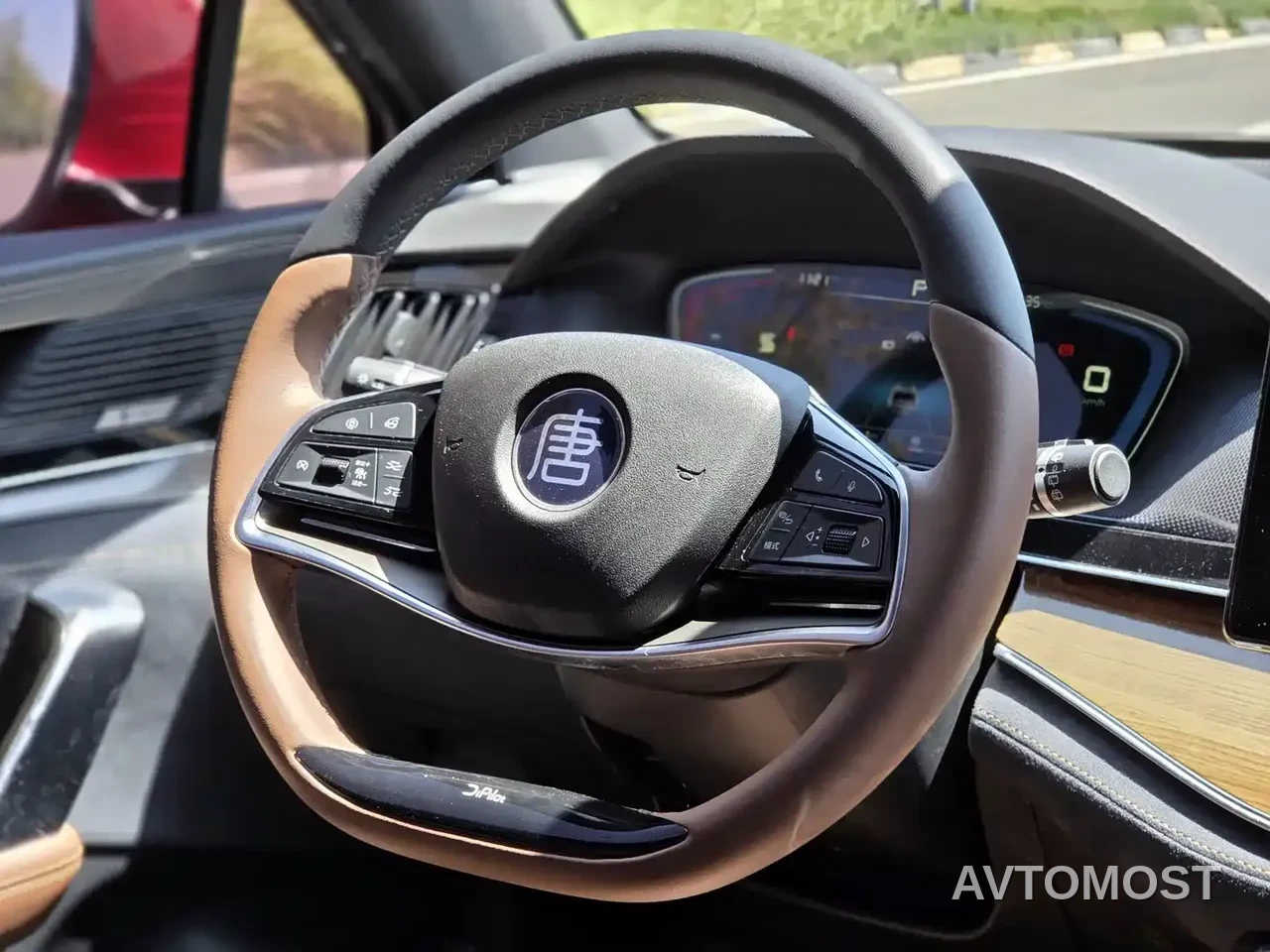 BYD Tang New Energy 2021 DM-i 112KM Premium — фото 18
