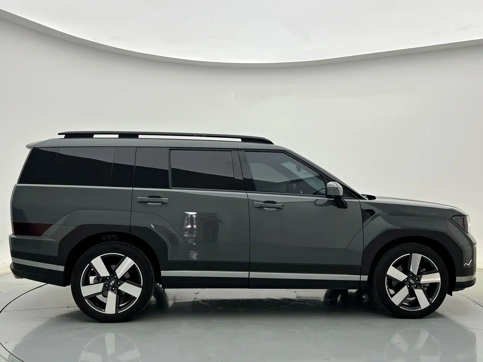 Hyundai Santa Fe 2024 2.0T Explorer Pro — фото 4