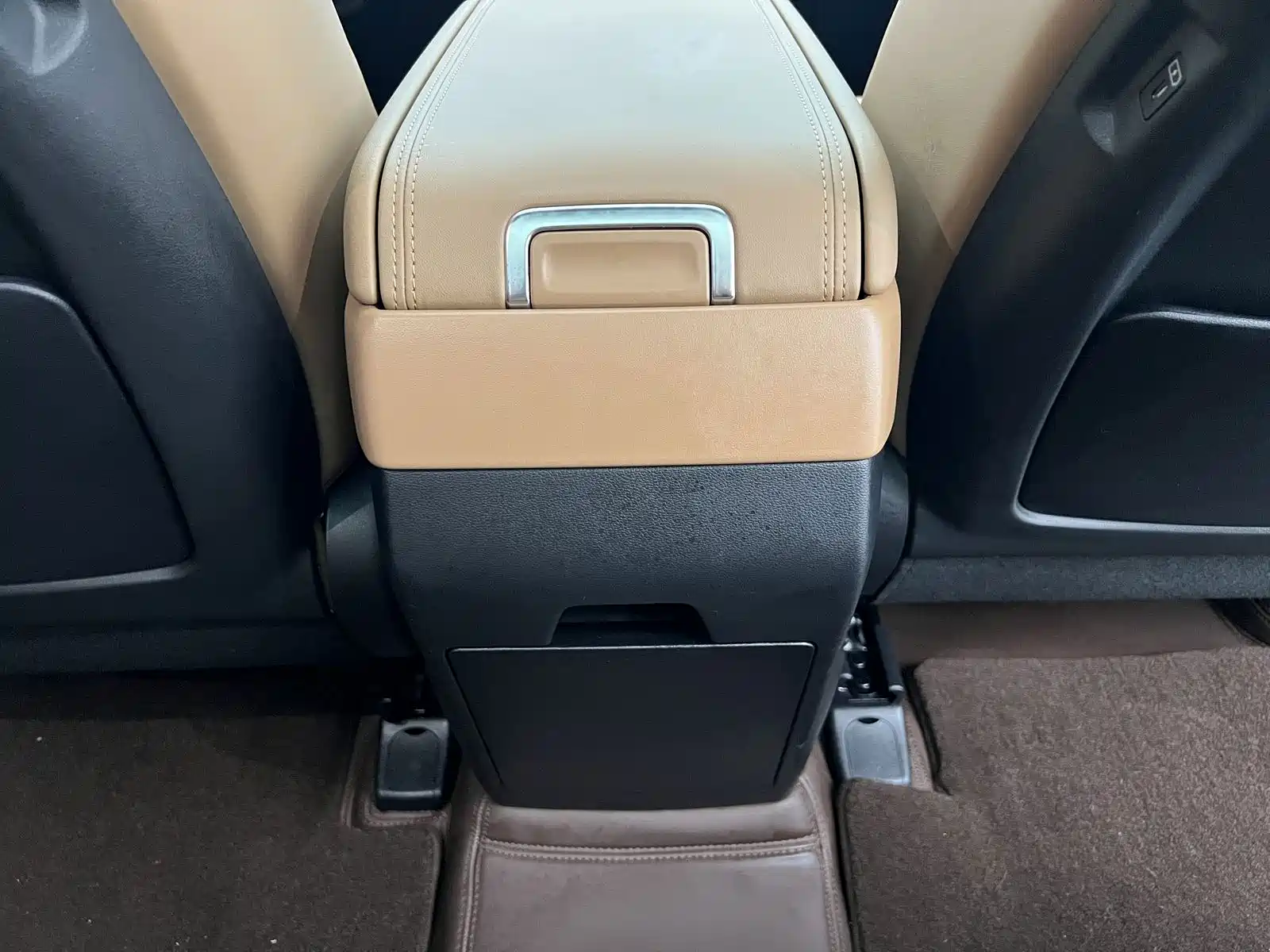 Hyundai Santa Fe 2024 2.0T Explorer Pro — фото 17