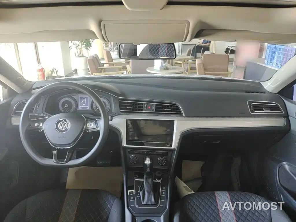Volkswagen Lamando 2021 230TSI DSG Fashion Edition — фото 10