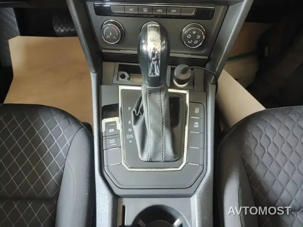 Volkswagen Lamando 2021 230TSI DSG Fashion Edition — фото 14