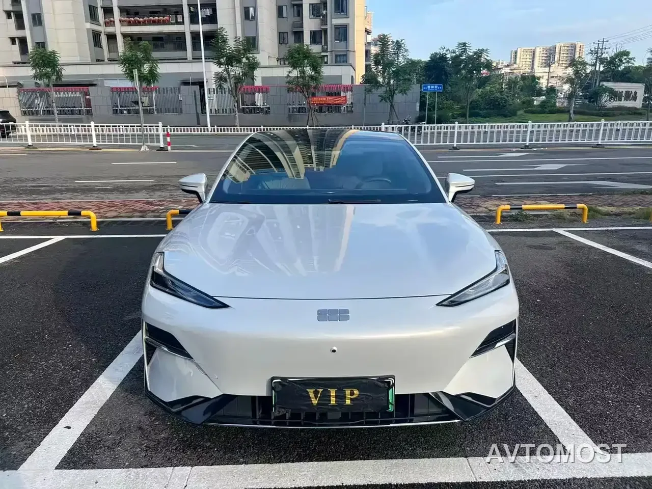 Geely Galaxy E8 2024 Model 550km RWD Soaring Dragon Edition — фото 8