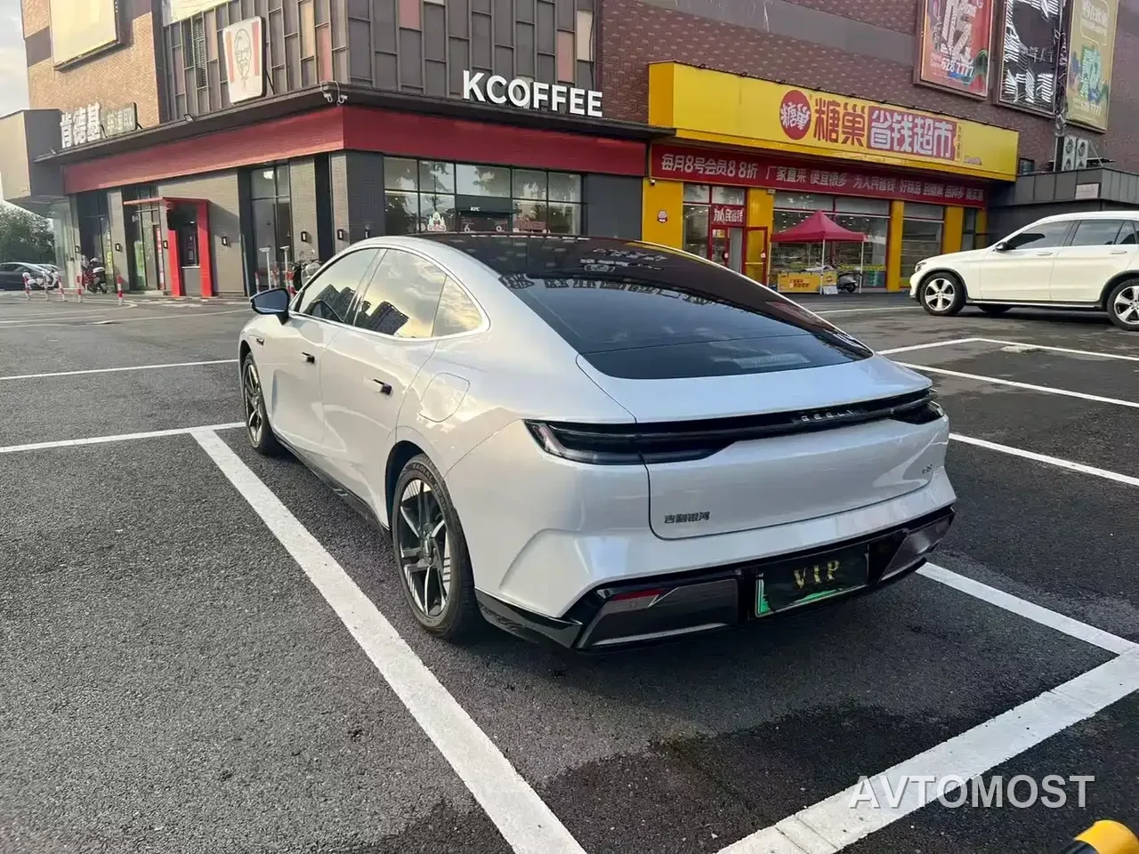 Geely Galaxy E8 2024 Model 550km RWD Soaring Dragon Edition — фото 3