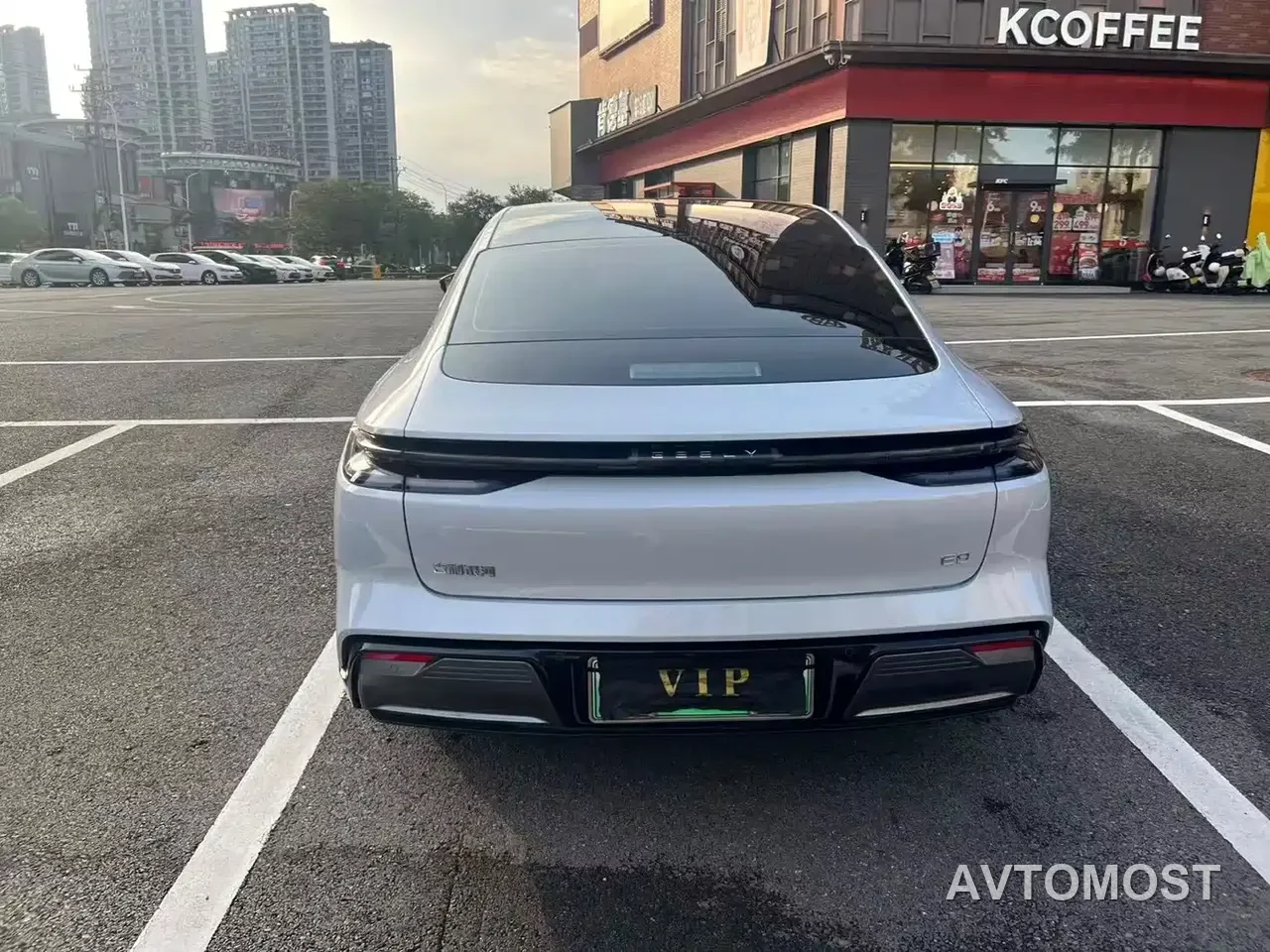Geely Galaxy E8 2024 Model 550km RWD Soaring Dragon Edition — фото 7