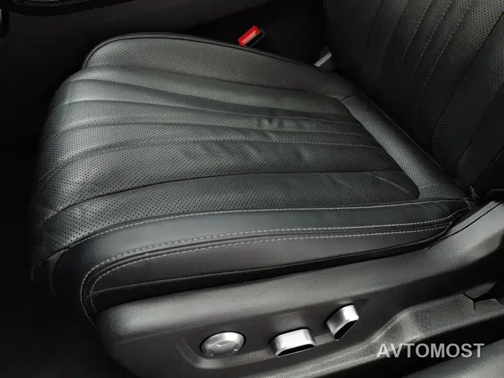 Hongqi H5 2023 1.5T HEV Smart Connect Flag Comfort — фото 18