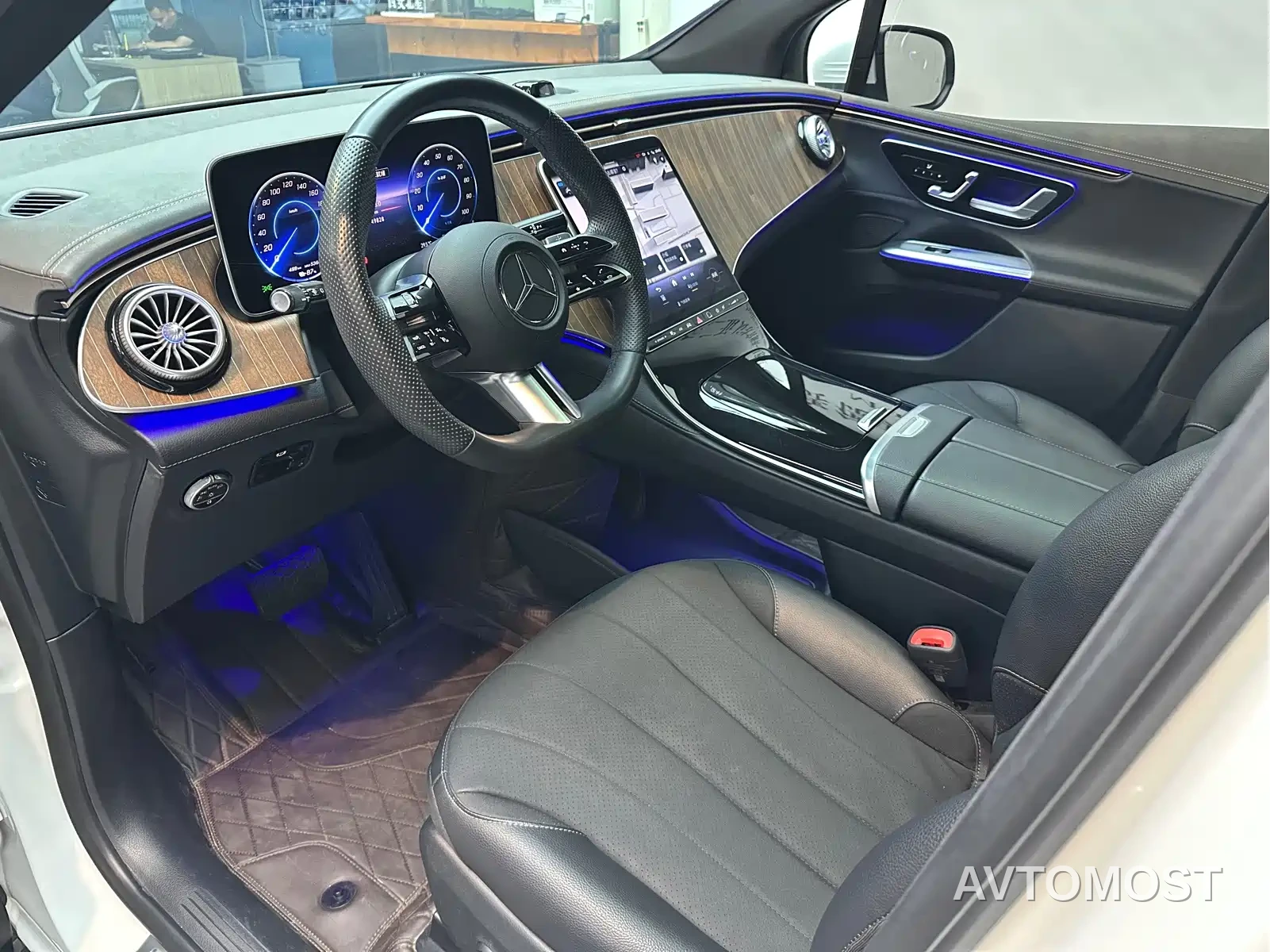 Mercedes-Benz EQE SUV 2024 350 4MATIC Pioneer Edition — фото 10
