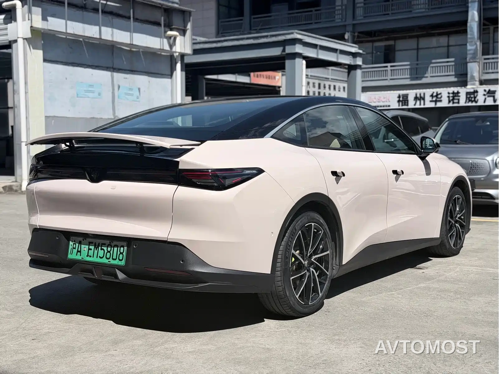 Arcfox Alpha S5 2024 708MAX 200kW — фото 6