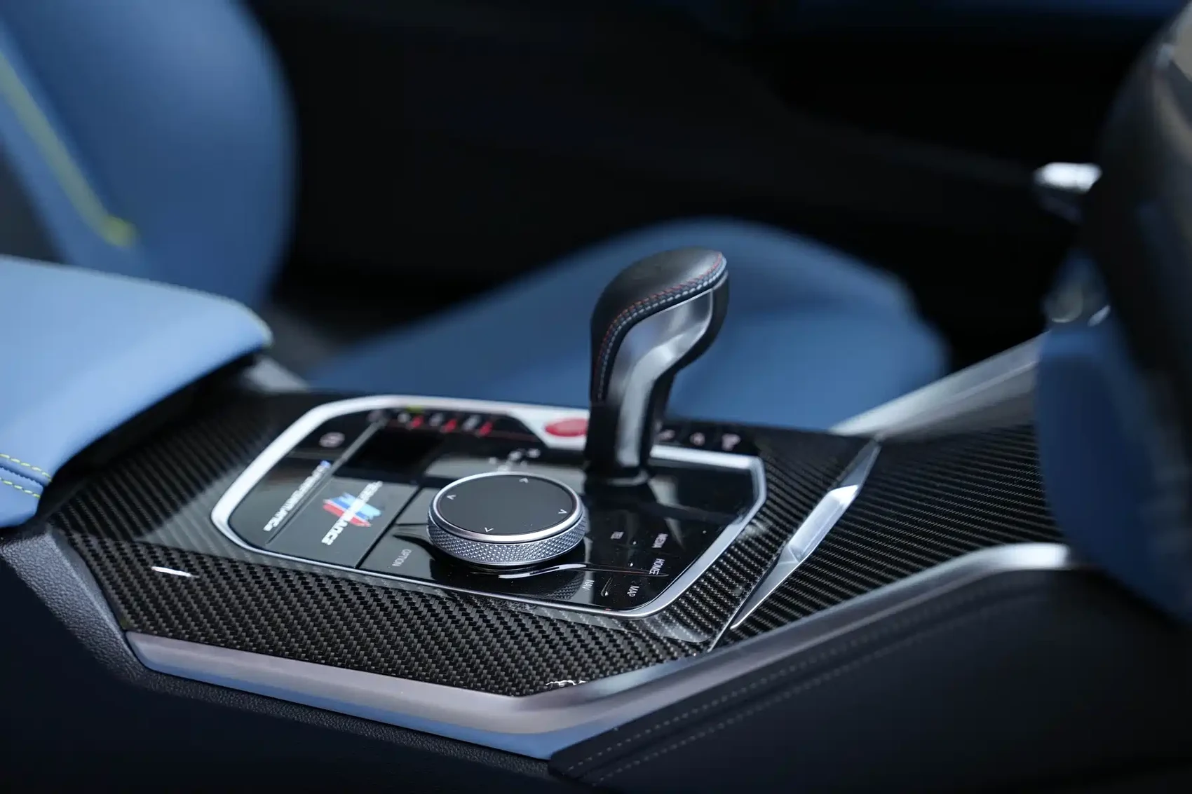 BMW M4 2024 BMW M4 Coupe M xDrive Competition — фото 17