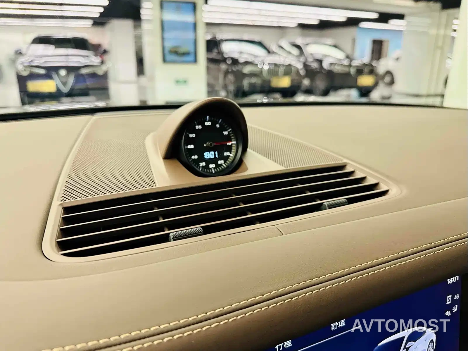 Porsche Panamera 2022 Panamera Executive Long Wheelbase 2.9T — фото 12