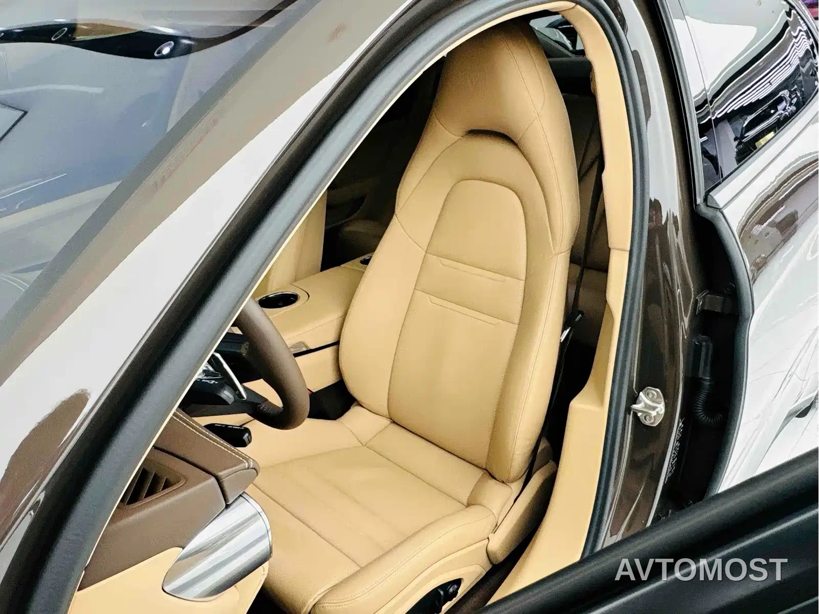 Porsche Panamera 2022 Panamera Executive Long Wheelbase 2.9T — фото 14