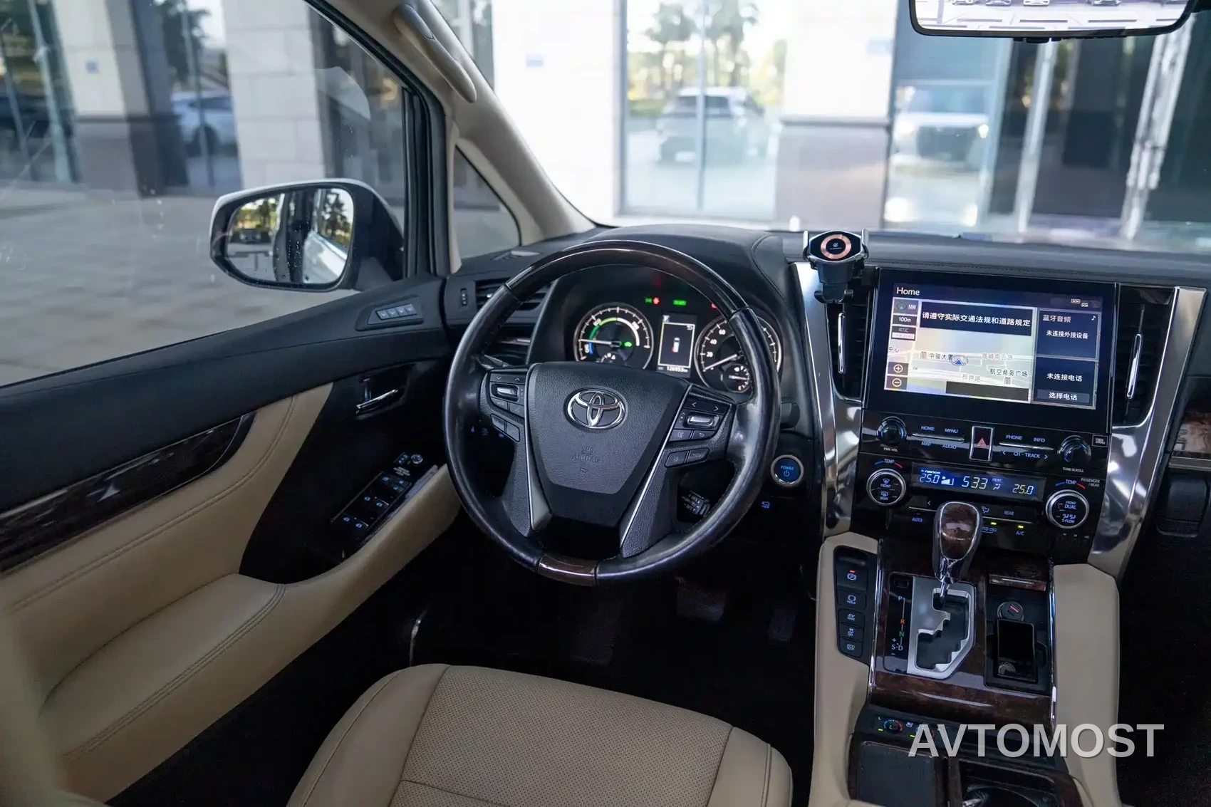 Toyota Alphard 2021 Hybrid 2.5L Luxury — фото 15