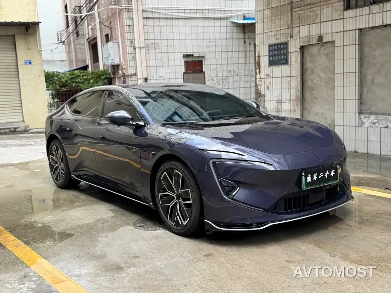 Avatr 12 2023 650 Triple Laser AWD Performance Edition — фото 3