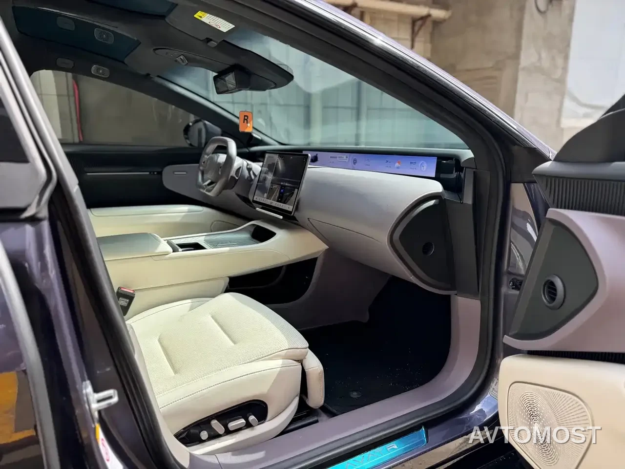Avatr 12 2023 650 Triple Laser AWD Performance Edition — фото 6