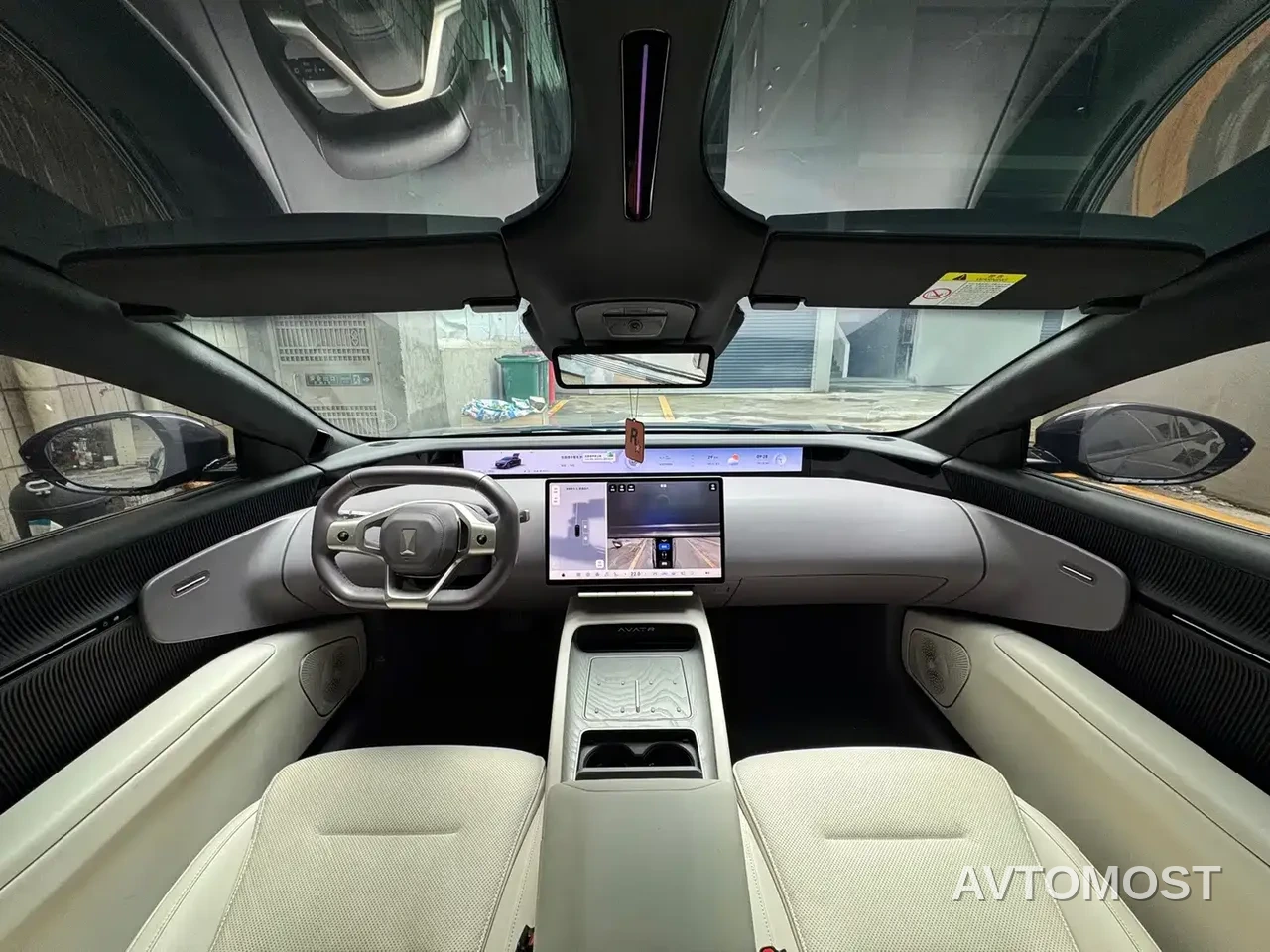 Avatr 12 2023 650 Triple Laser AWD Performance Edition — фото 13