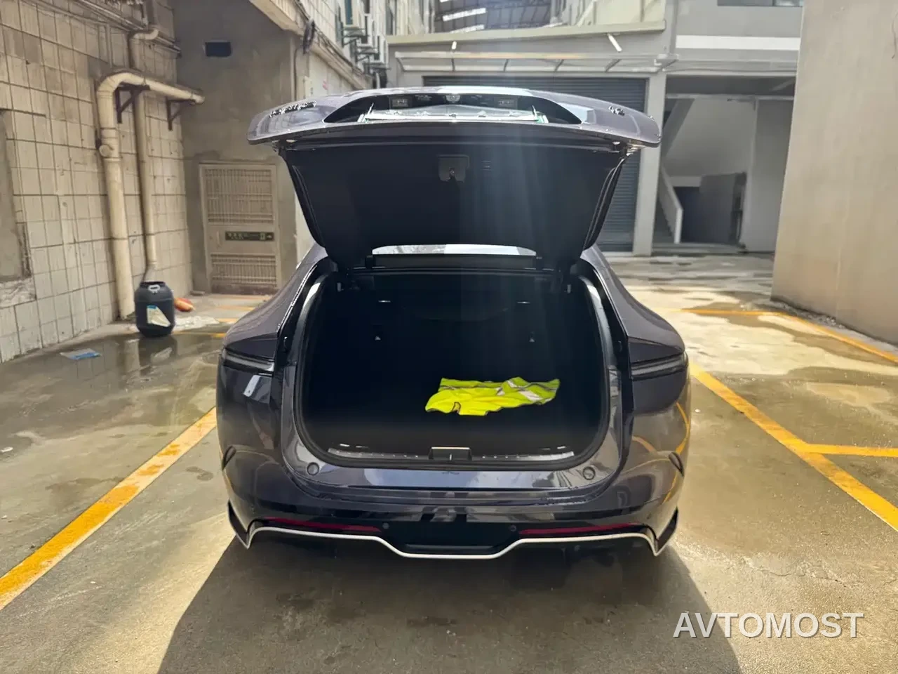 Avatr 12 2023 650 Triple Laser AWD Performance Edition — фото 14