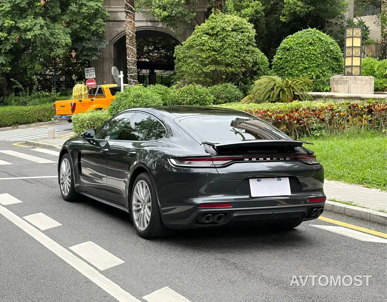 Porsche Panamera 2024 Panamera 2.9T — фото 17