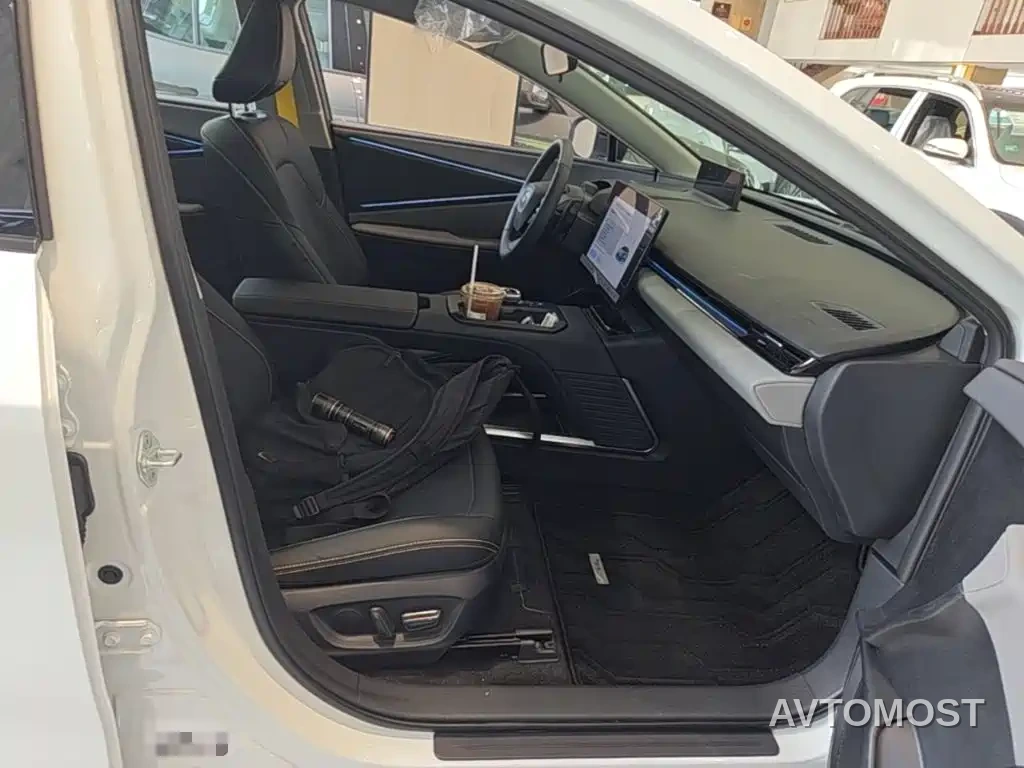 Toyota bZ5 2025 550 PRO Smart Edition — фото 22