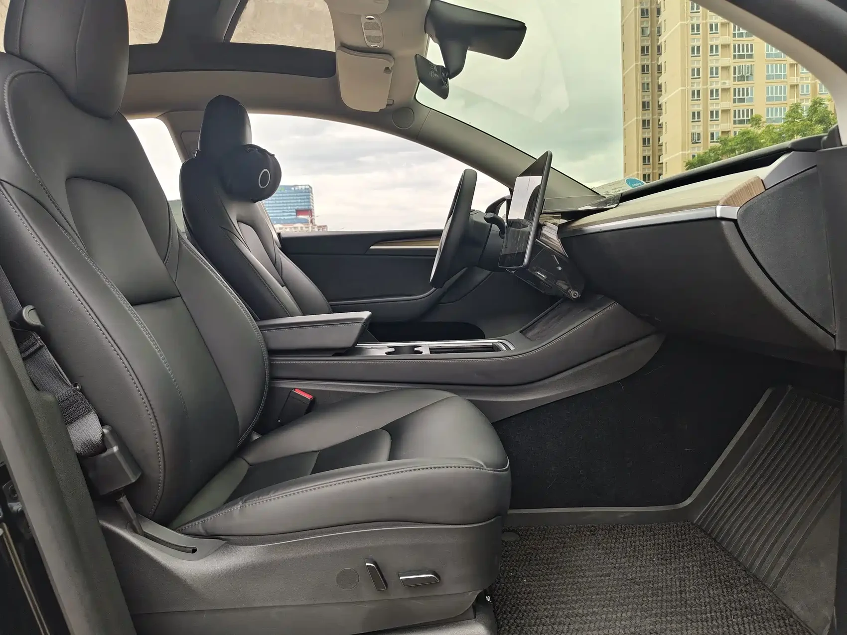 Tesla Model Y 2021 Standard Range Rear-Wheel Drive — фото 14